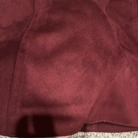 Womens maroon suede skirt - Picture 4 of 4